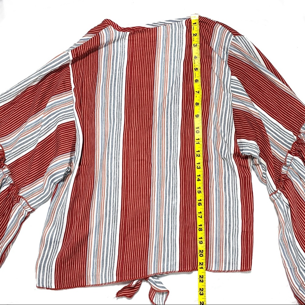 Lavender Field V-neck Striped Top Bell Sleeves - Picture 4 of 11
